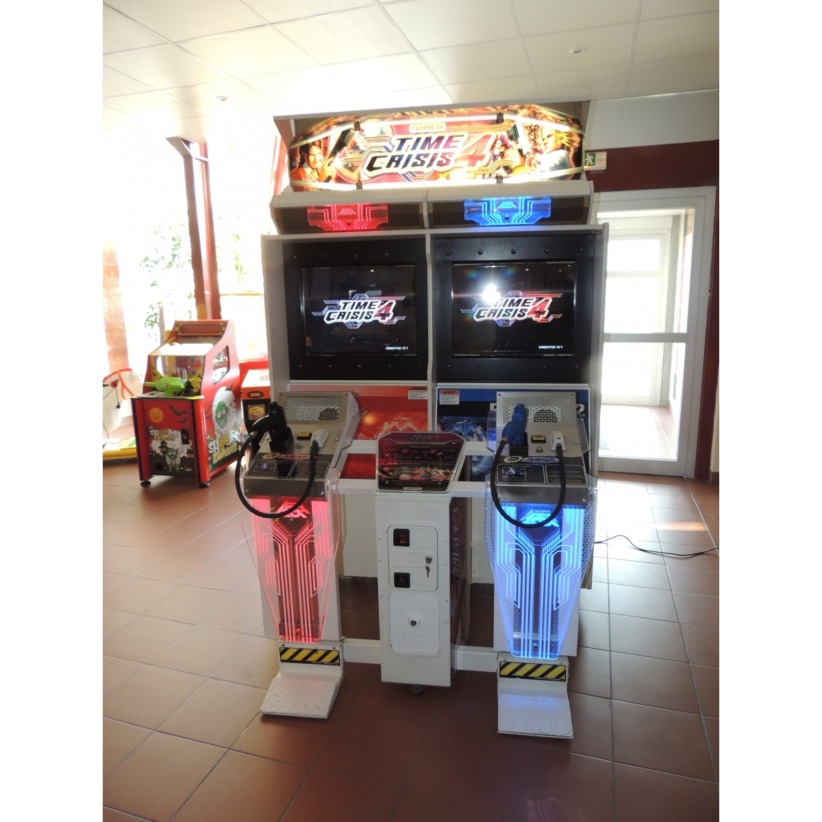 borne arcade time crisis 4